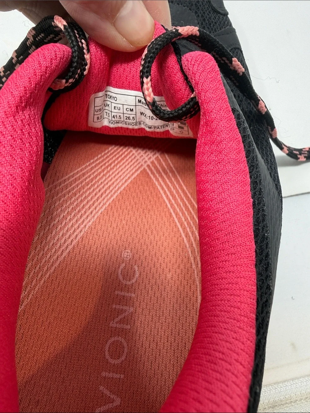 Vionic Black Sneakers with Pink and Coral Accents Size 9.5 Excellent Condition